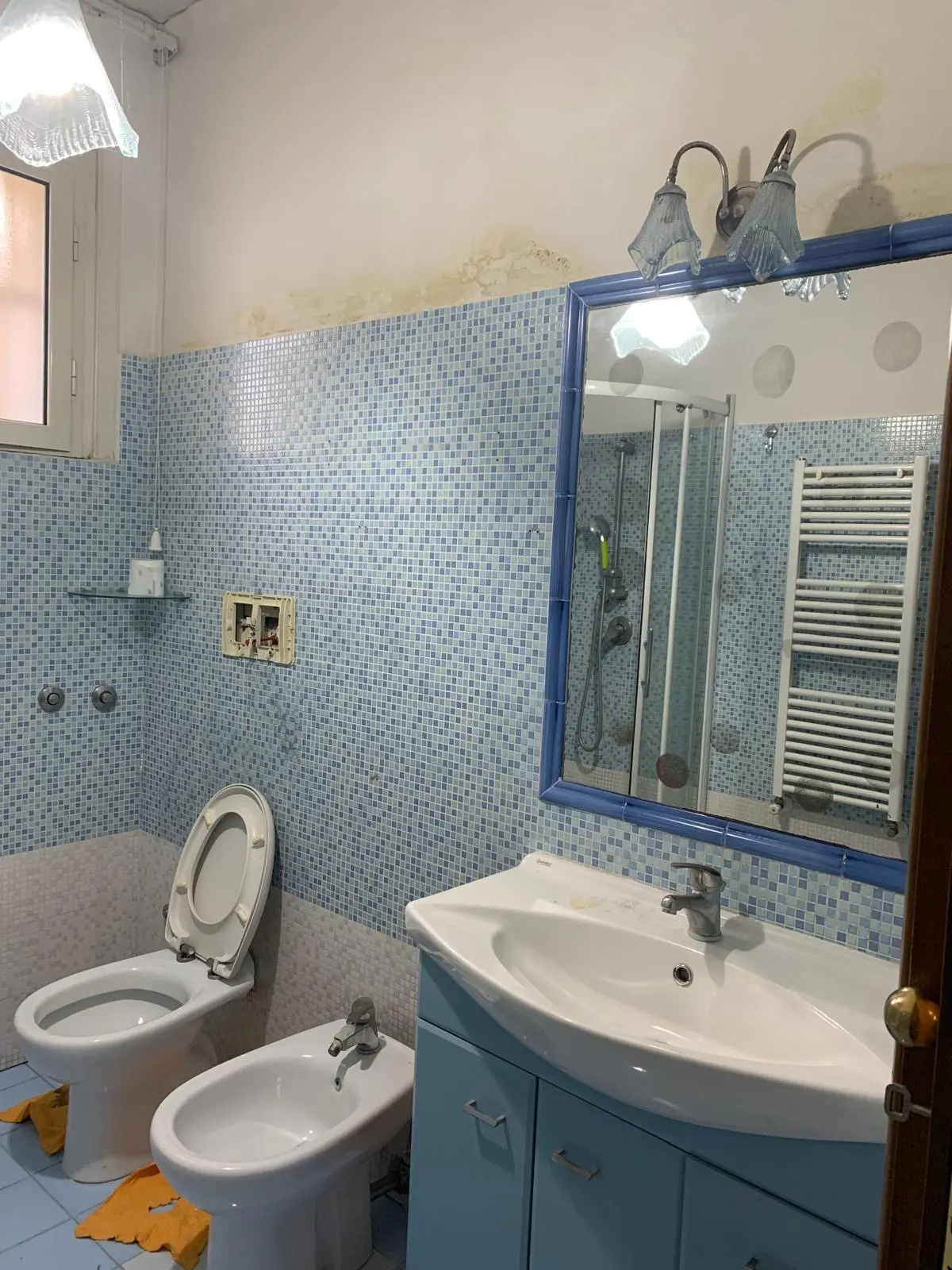 bagno scuro prima 1_3_11zon